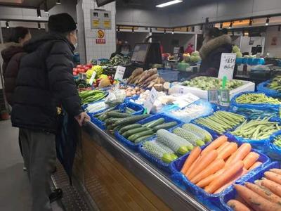 頭水香椿鮮嫩上市，零售價創(chuàng)三年新低引嘗鮮熱潮