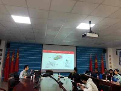 電子與物聯(lián)網(wǎng)學(xué)院成功舉辦“重電大講堂”第15期學(xué)術(shù)沙龍，聚焦網(wǎng)絡(luò)信息技術(shù)服務(wù)新趨勢(shì)